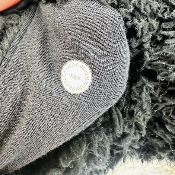 LULULEMON Warm Restore Sherpa Pullover Size XS/S Women’s Black Fleece Mock Neck - Picture 7 of 10